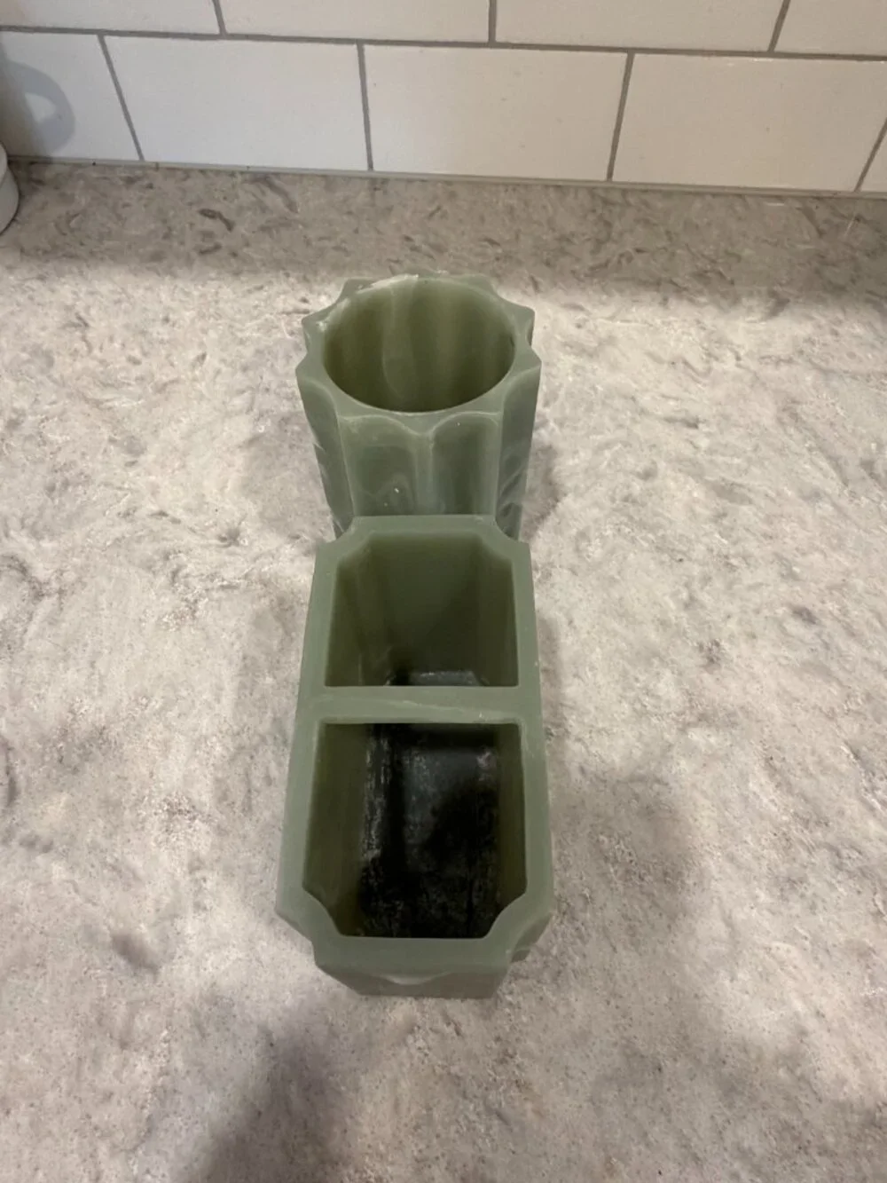 Kassatex Tumbler & Toothbrush Holder Marble Sage Green